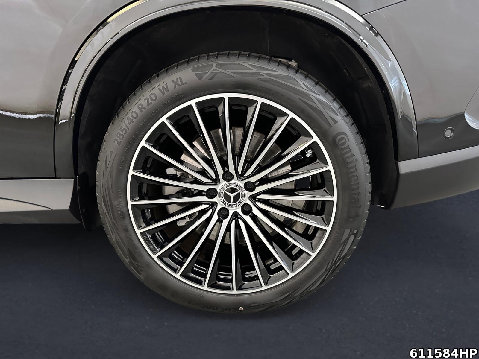 Fahrzeugabbildung Mercedes-Benz GLC 300 de 4M AMG Pano AHK Distronic Burmester