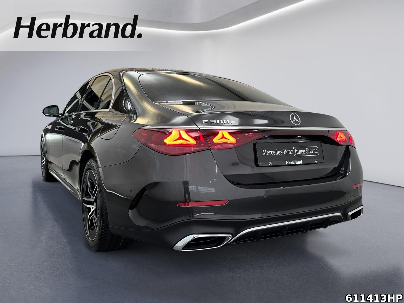 Fahrzeugabbildung Mercedes-Benz E 300 e AMG Digital-Light Pano Head-up 360° Totw