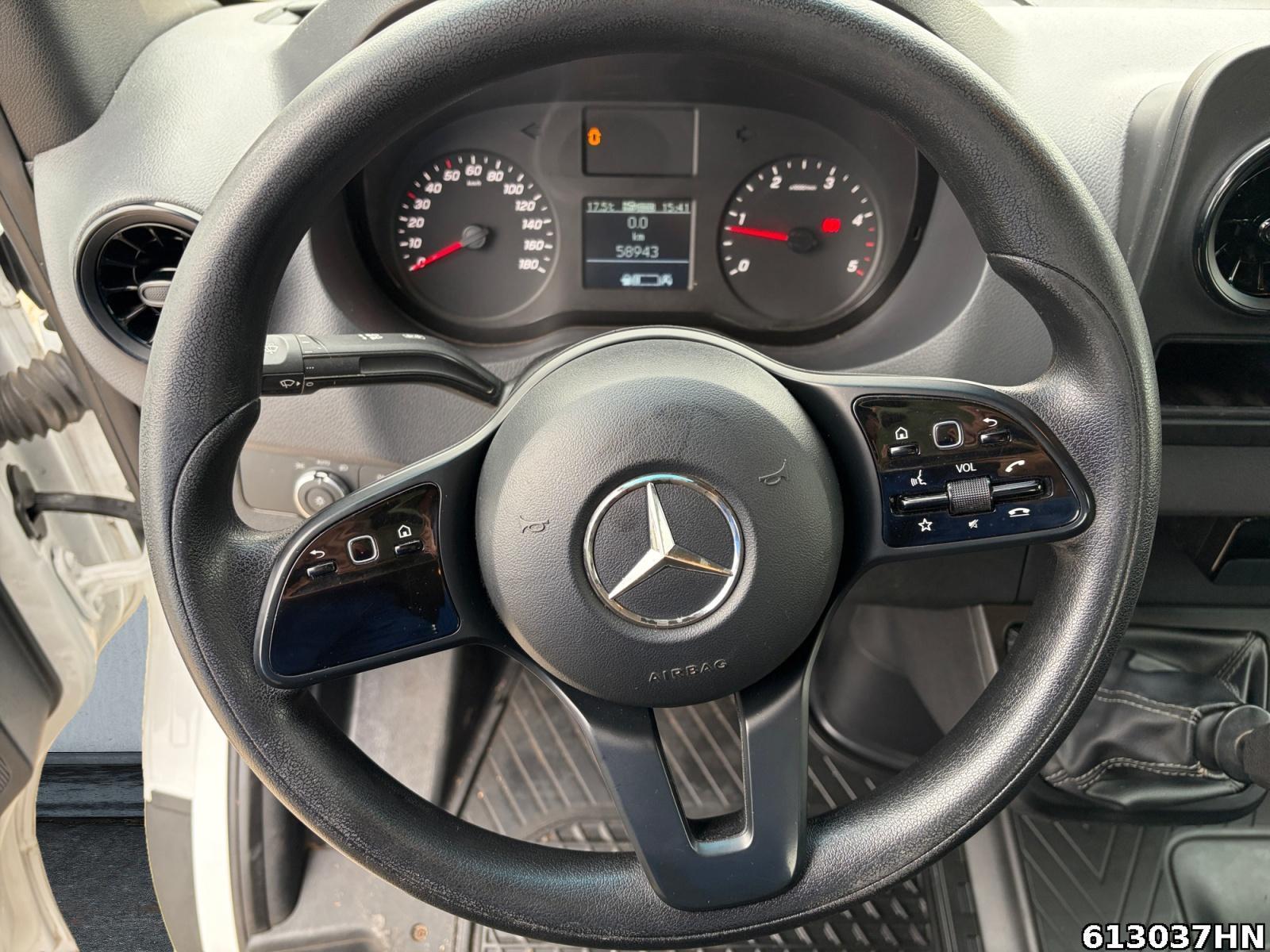 Fahrzeugabbildung Mercedes-Benz Sprinter 315 CDI *Maxi DoKa*AHK3,5t*Klima*SHZ*