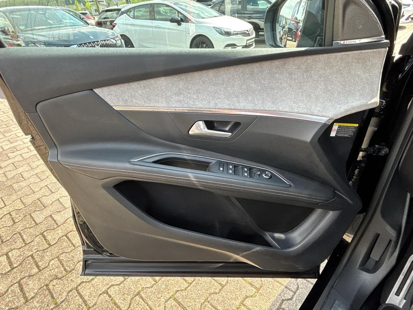 Fahrzeugabbildung Peugeot 3008 1.6 Hybrid 225 (Plug-In), GT