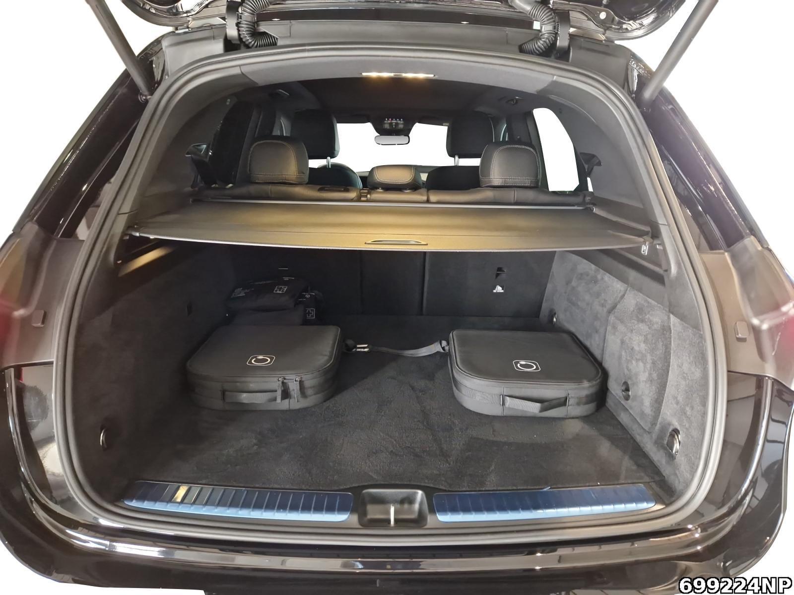 Fahrzeugabbildung Mercedes-Benz GLE 350 de 4M AMG AHK Pano MULTIBEAM Burmester