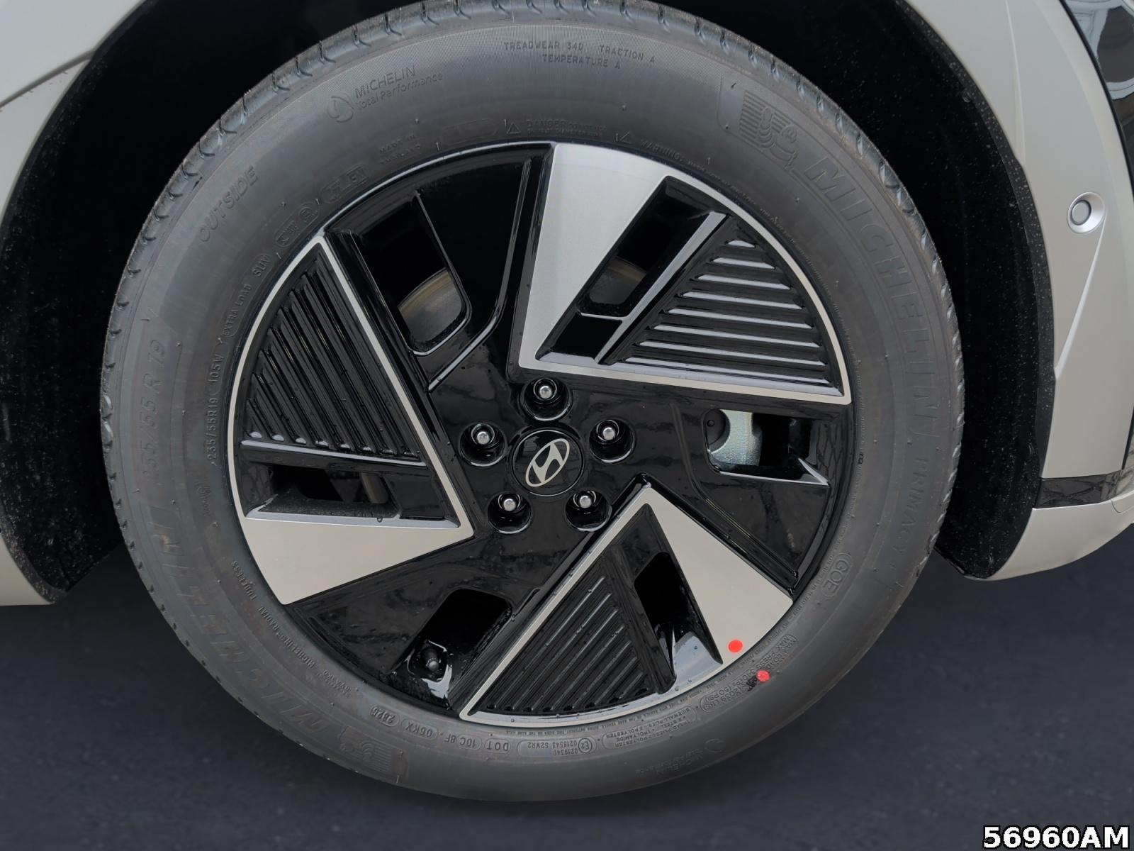 Fahrzeugabbildung Hyundai IONIQ 5 UNIQ + Park-Paket +Panorama-Glasdach