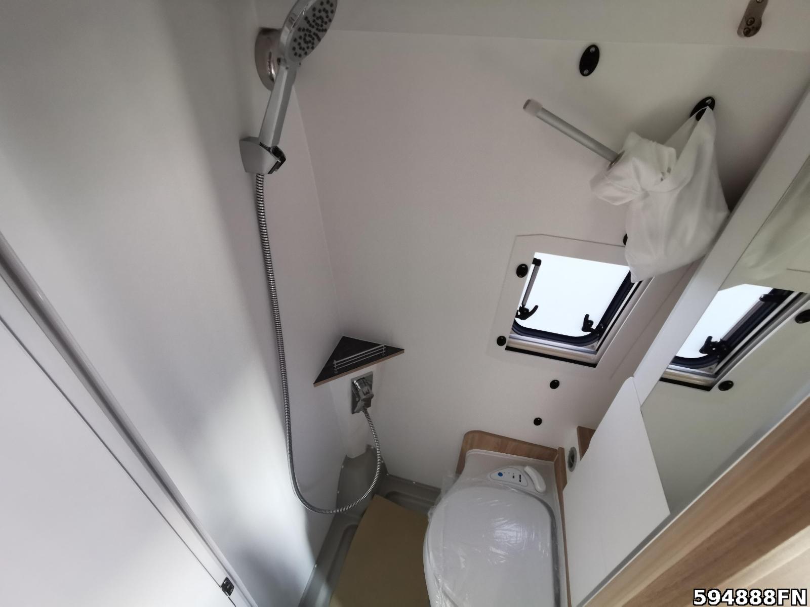 Fahrzeugabbildung Frankia Yucon 6.0 6.0 BD K-Peak 4x4 Aufstelldach