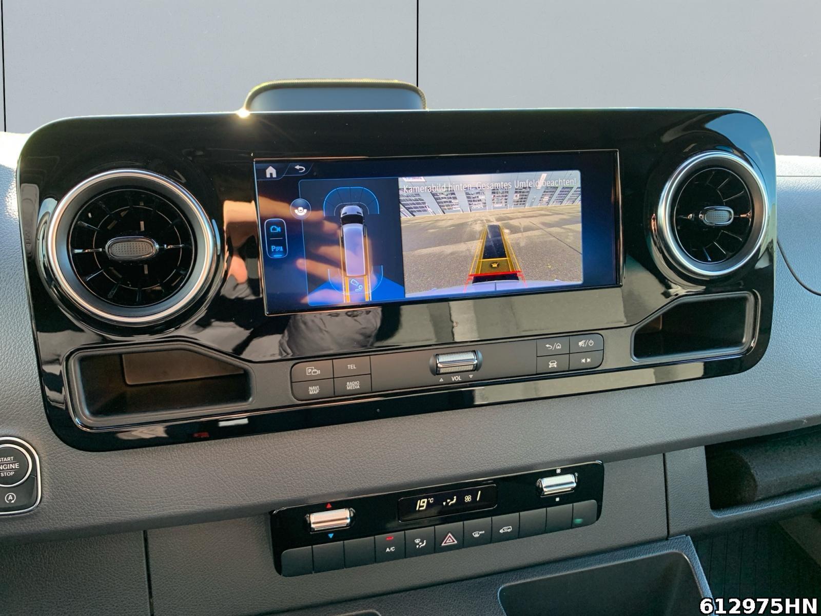 Fahrzeugabbildung Mercedes-Benz Sprinter 315 PRO L2H2 *SCHIEBETÜR LI+RE*AHK 3,5*