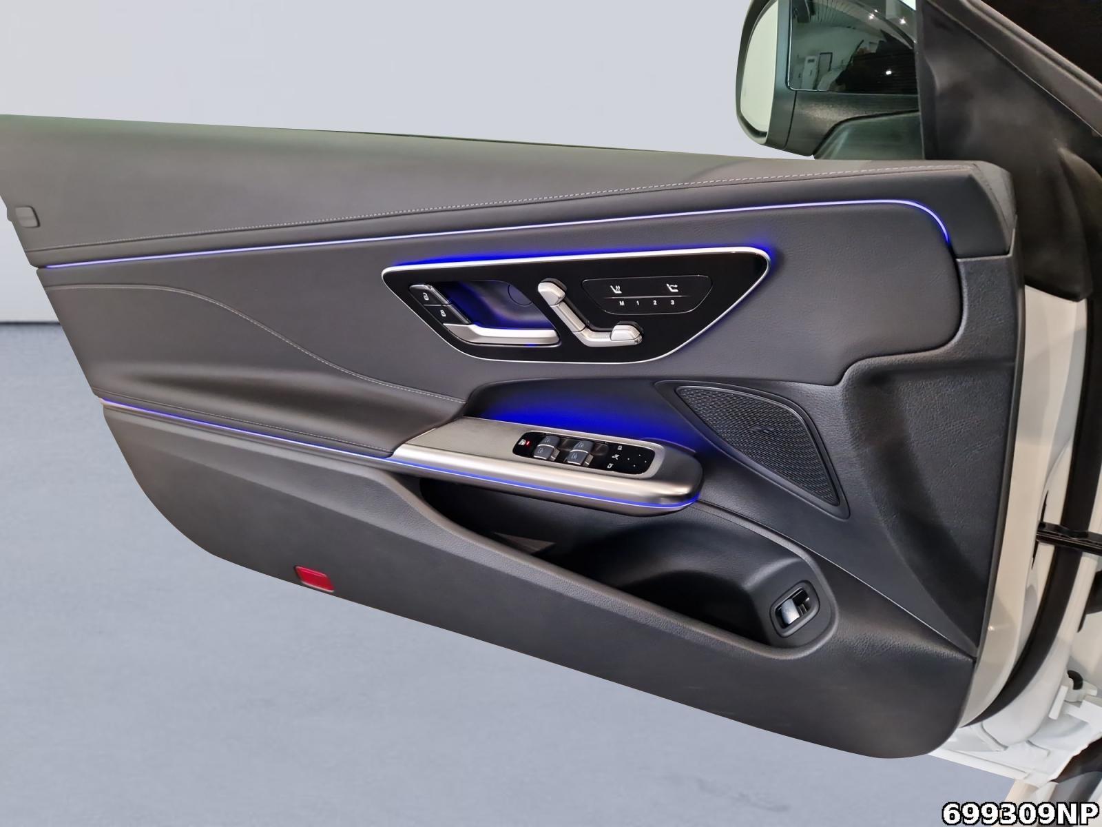 Fahrzeugabbildung Mercedes-Benz CLE 200 Cabrio AMG Night Memory AIRCAP AIRSCARF