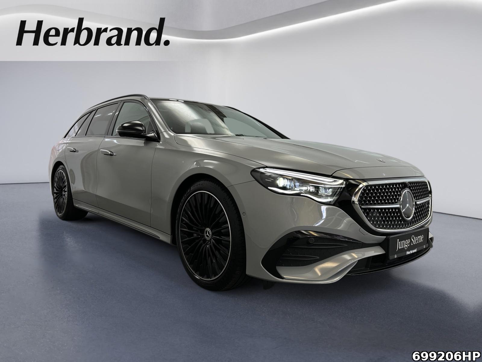 Fahrzeugabbildung Mercedes-Benz E 300 T AMG Night Distronic Pano Alpingrau
