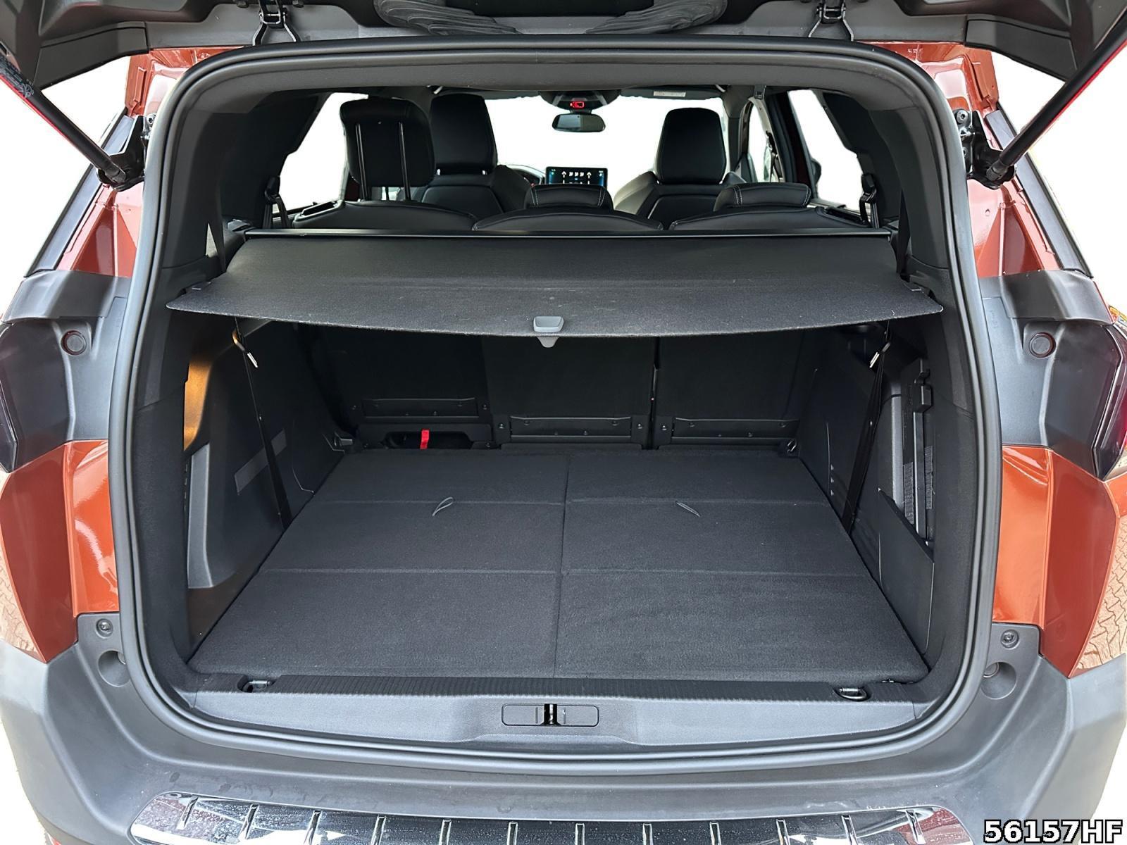 Fahrzeugabbildung Peugeot 5008 1.2 PureTech 130, Allure Pack