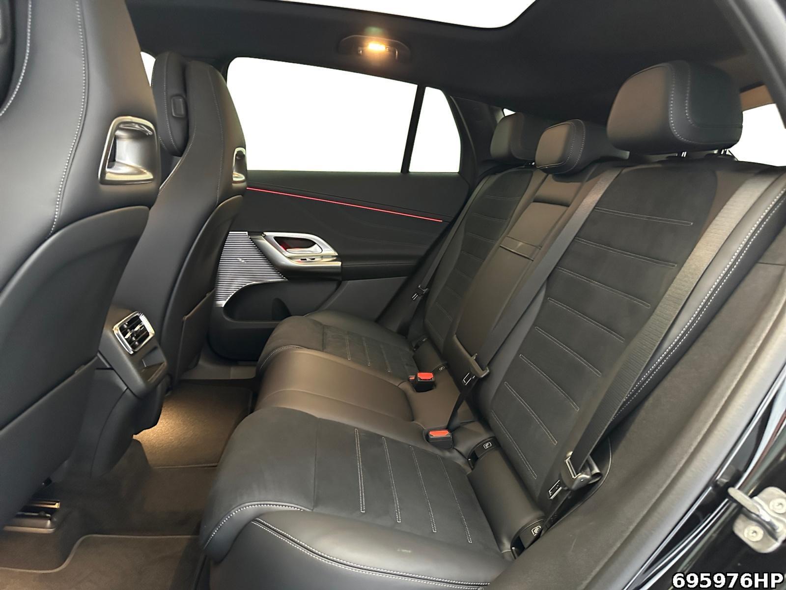 Fahrzeugabbildung Mercedes-Benz GLC 400 4MATIC +AMG-LINE+NIGHT+BURMESTER+SKY+
