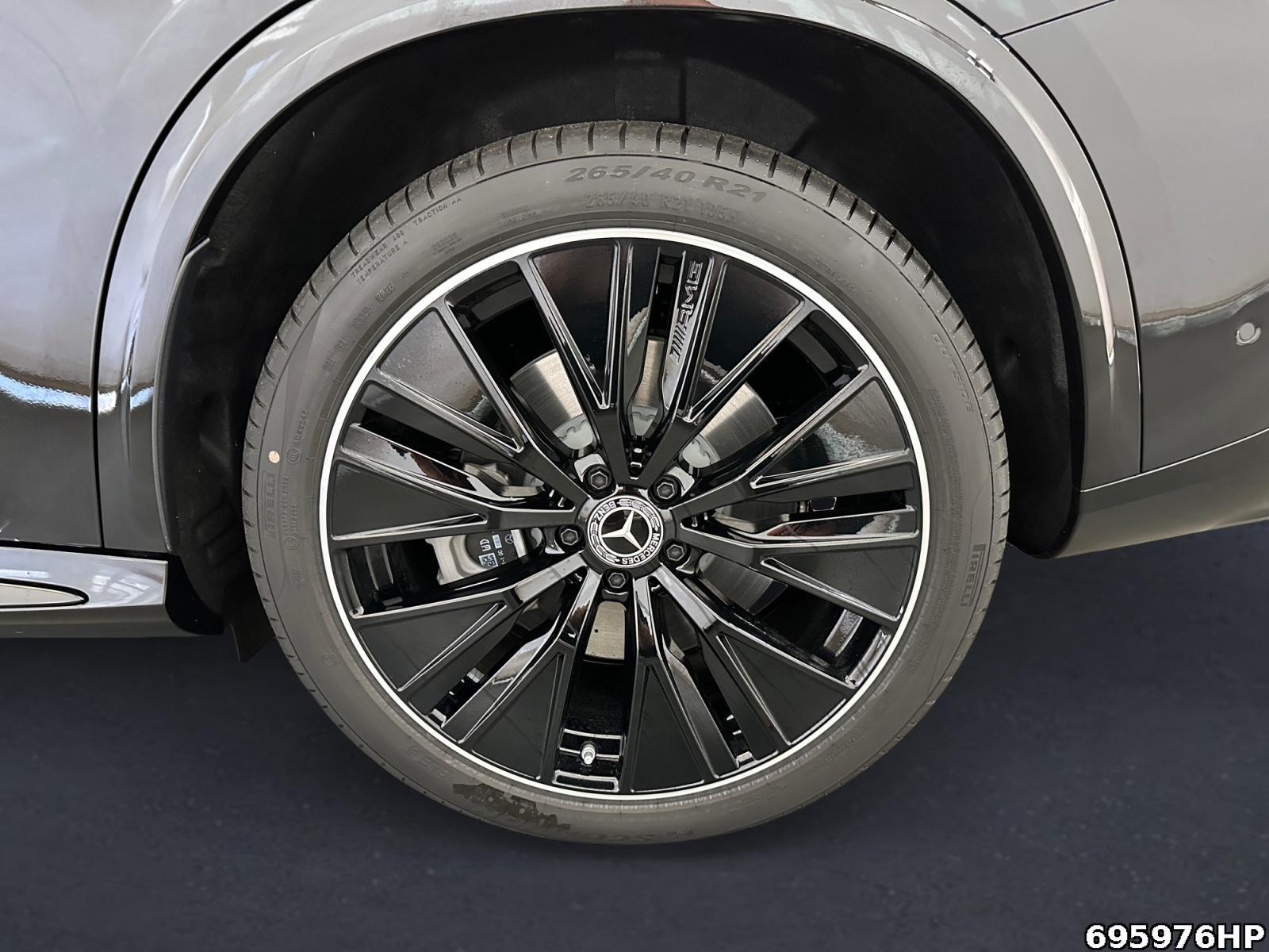 Fahrzeugabbildung Mercedes-Benz GLC 400 4MATIC +AMG-LINE+NIGHT+BURMESTER+SKY+