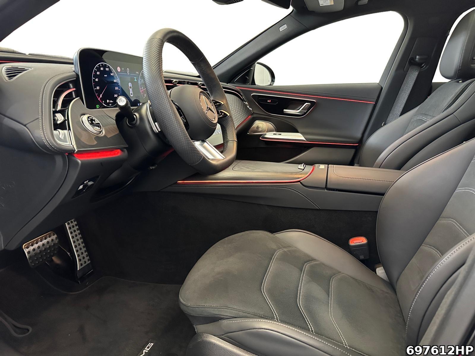 Fahrzeugabbildung Mercedes-Benz E 200 AMG Pano Night BURMESTER 21