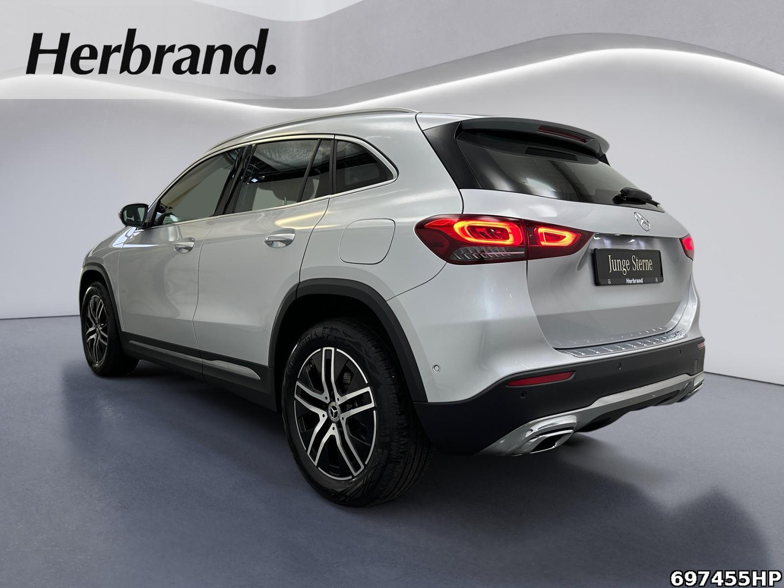 Fahrzeugabbildung Mercedes-Benz GLA 200 Progressive LED Spur CarPlay DAB Totw.