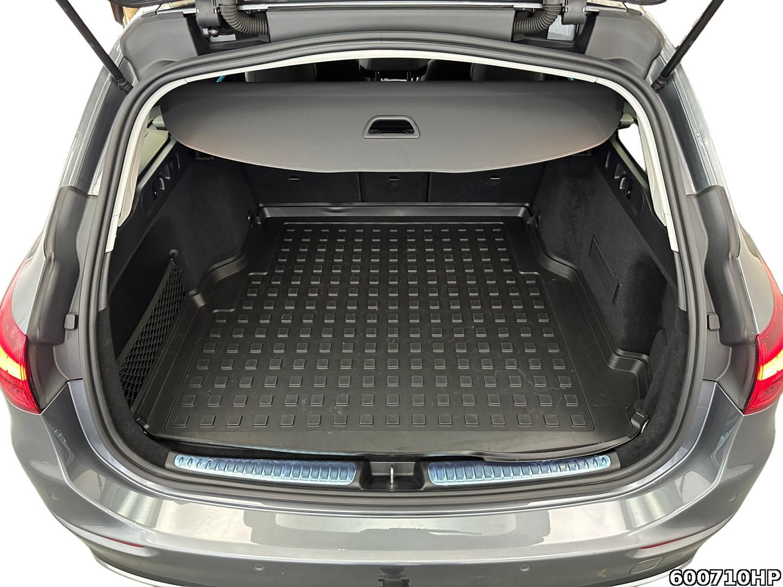Fahrzeugabbildung Mercedes-Benz C 220 d T Avantgarde Pano AHK Kamera Totw CarPla