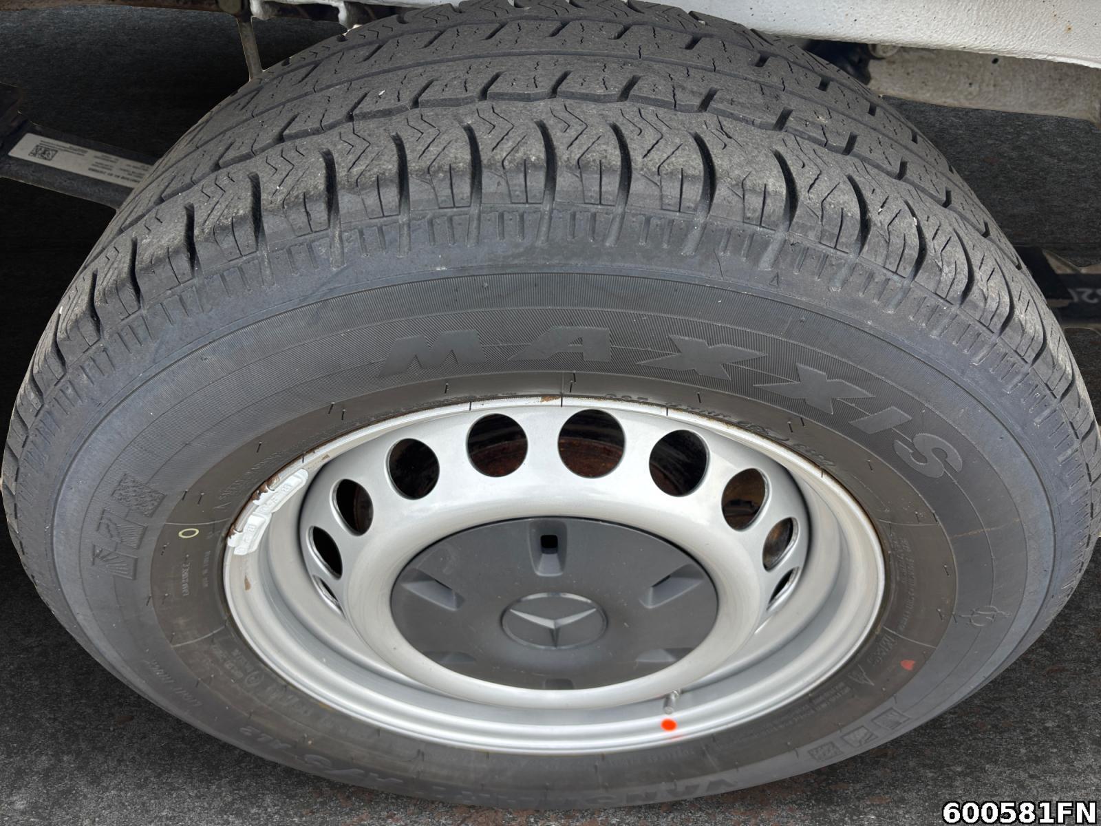 Fahrzeugabbildung Mercedes-Benz Sprinter 317 CDI Kasten PRO L3H2 *Klima*9G*Navi