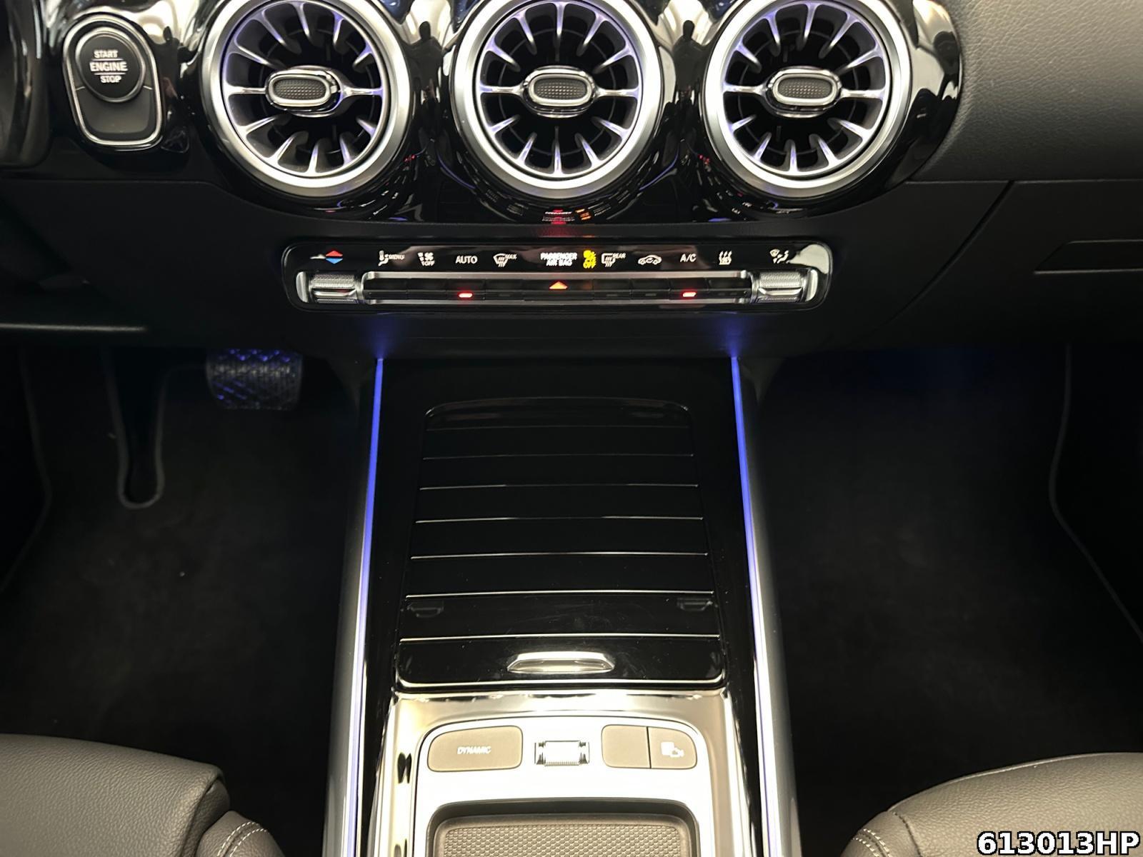 Fahrzeugabbildung Mercedes-Benz GLA 250 e Progressive Keyless Kamera Lenkradhzg.