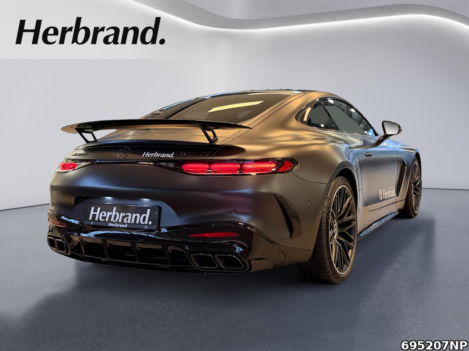 Fahrzeugabbildung Mercedes-Benz AMG GT 63 4MATIC+ MAGNO+KERAMIK+AERO+PERF.SITZE