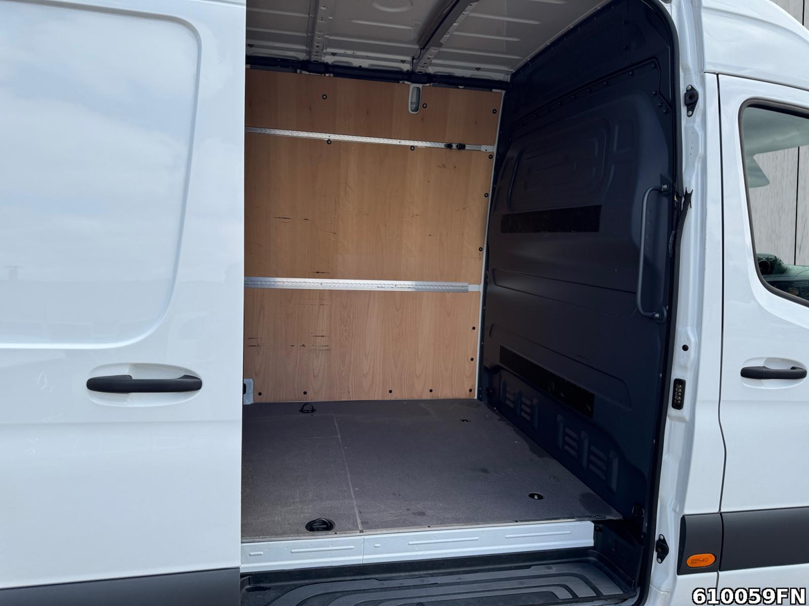 Fahrzeugabbildung Mercedes-Benz Sprinter 317 CDI Kasten Lang *MBUX*DAB*Kamera*