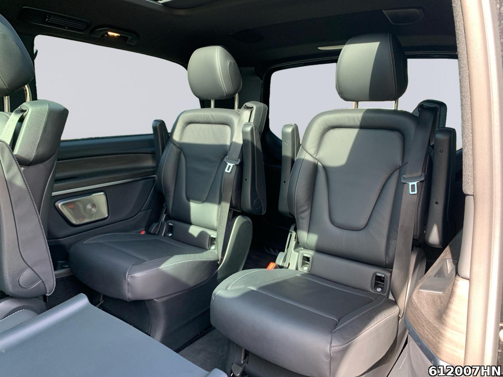 Fahrzeugabbildung Mercedes-Benz EQV AVG/L *AIRMATIC**PANO-DACH**BURMESTER*