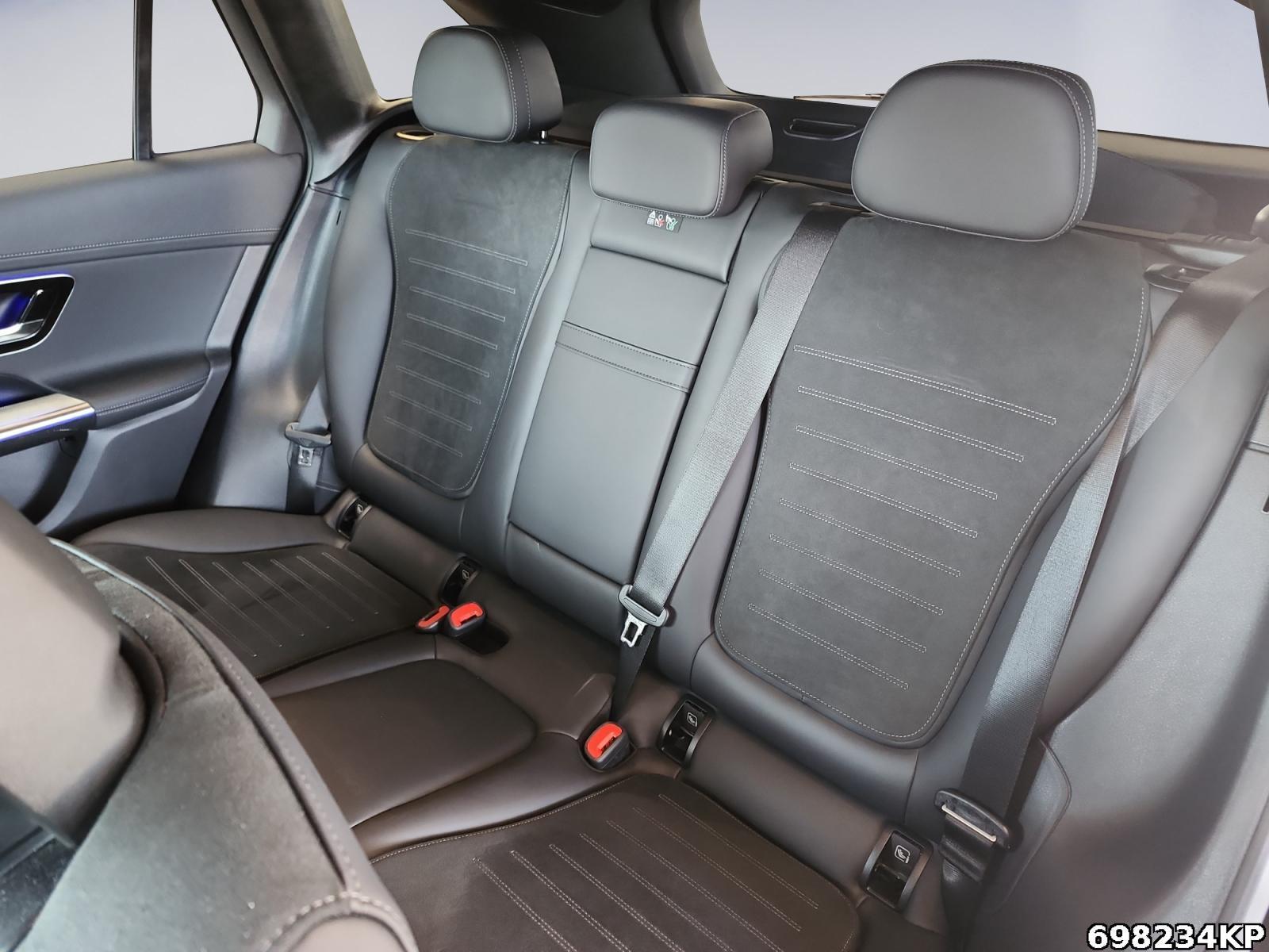 Fahrzeugabbildung Mercedes-Benz GLC 300 d 4M AMG AHK 360° DigitalLight CarP