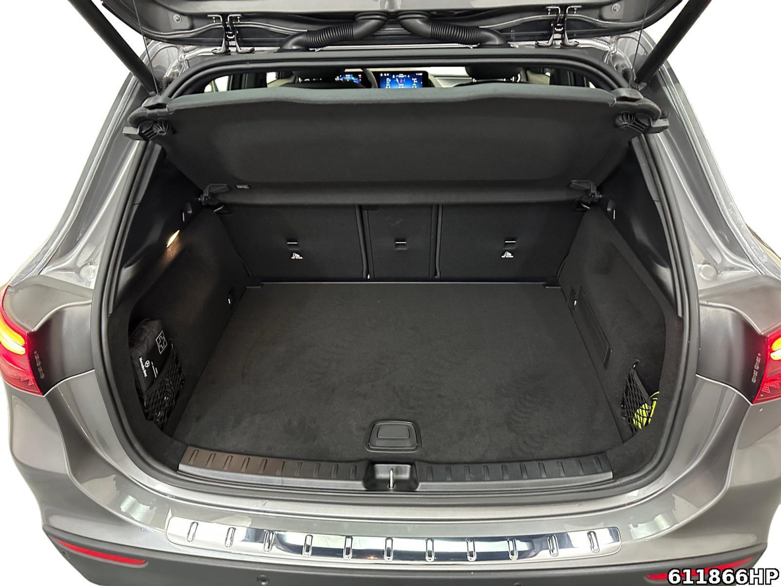 Fahrzeugabbildung Mercedes-Benz GLA 200 Progressive DISTRONIC AHK Rückfahrkamera