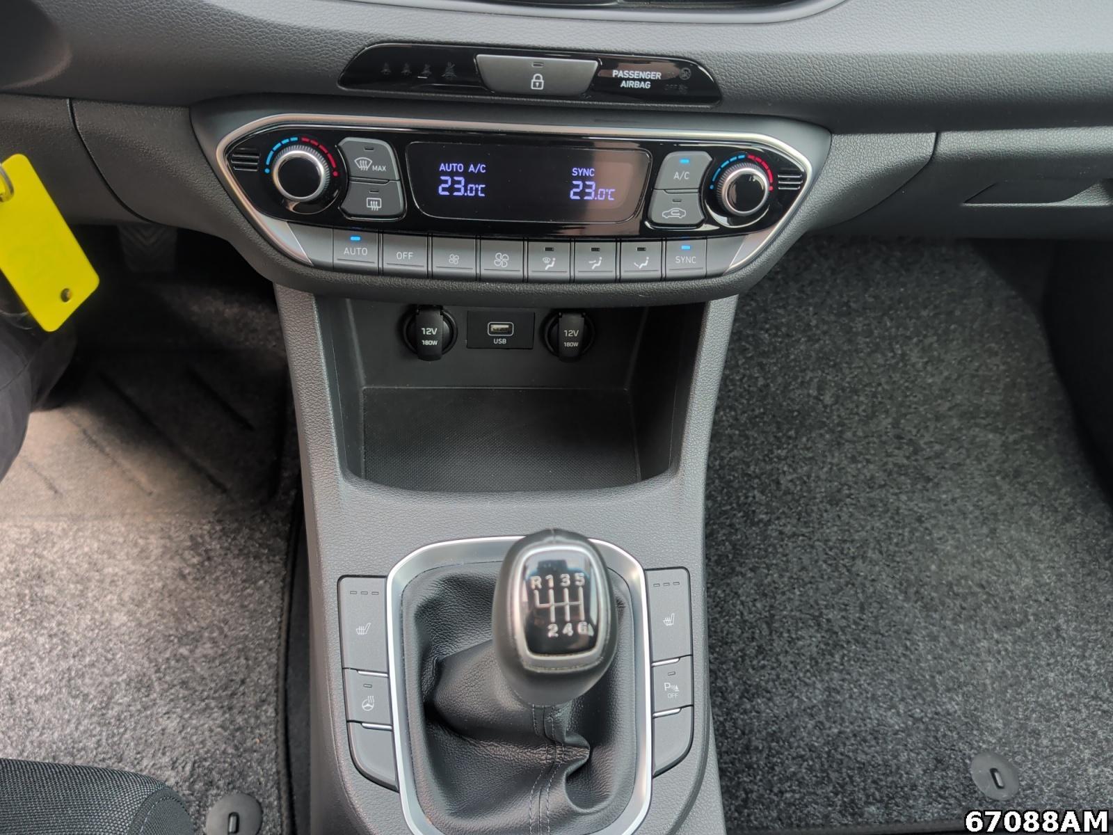 Fahrzeugabbildung Hyundai i30 Kombi Edition 30