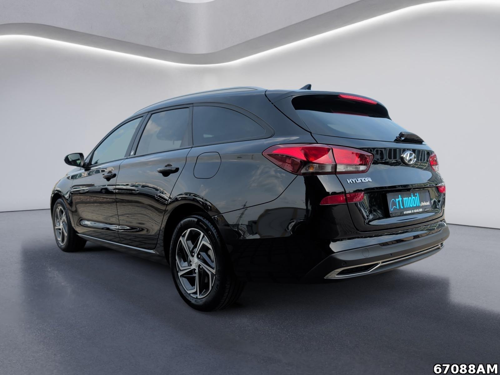 Fahrzeugabbildung Hyundai i30 Kombi Edition 30