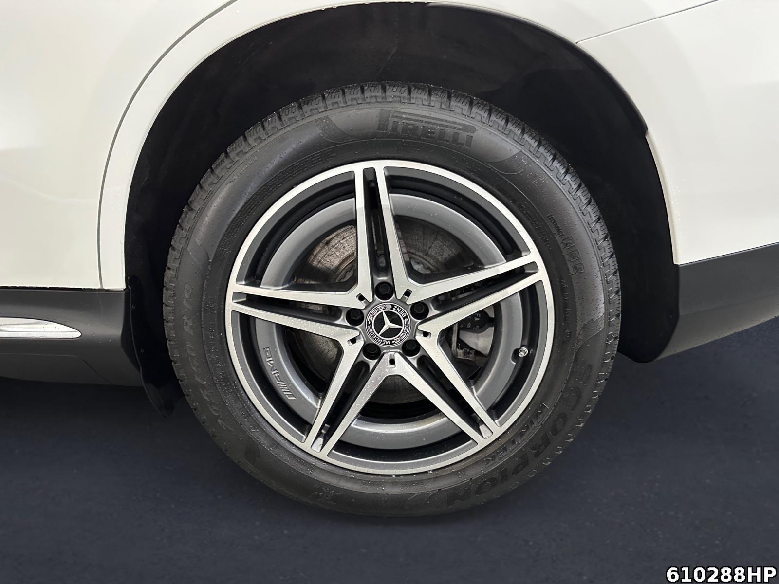 Fahrzeugabbildung Mercedes-Benz EQC 4M AMG AHK Multibeam Kamera Soundsystem