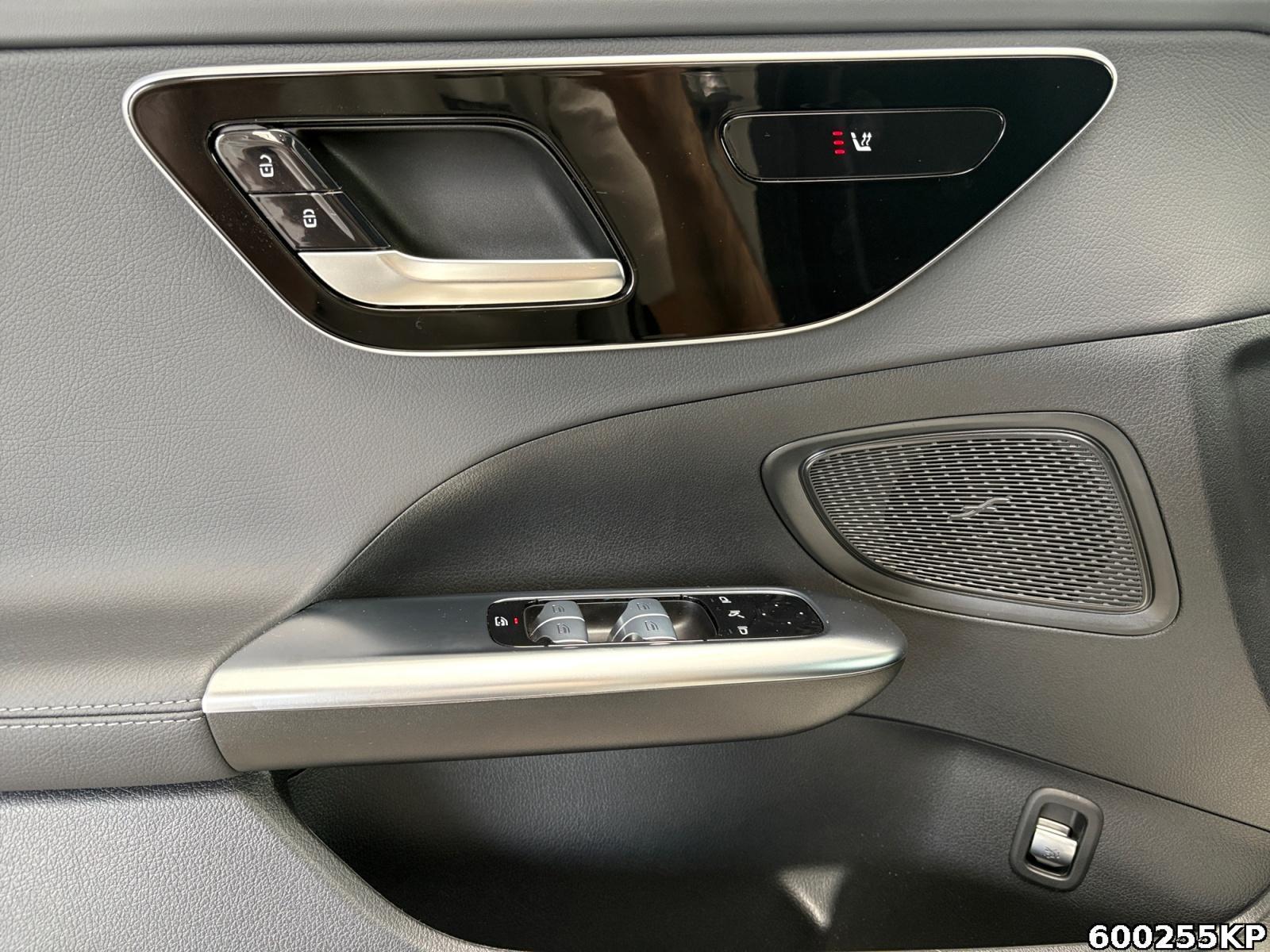 Fahrzeugabbildung Mercedes-Benz C 180 T AMG Pano Night Totw. CarPlay 19