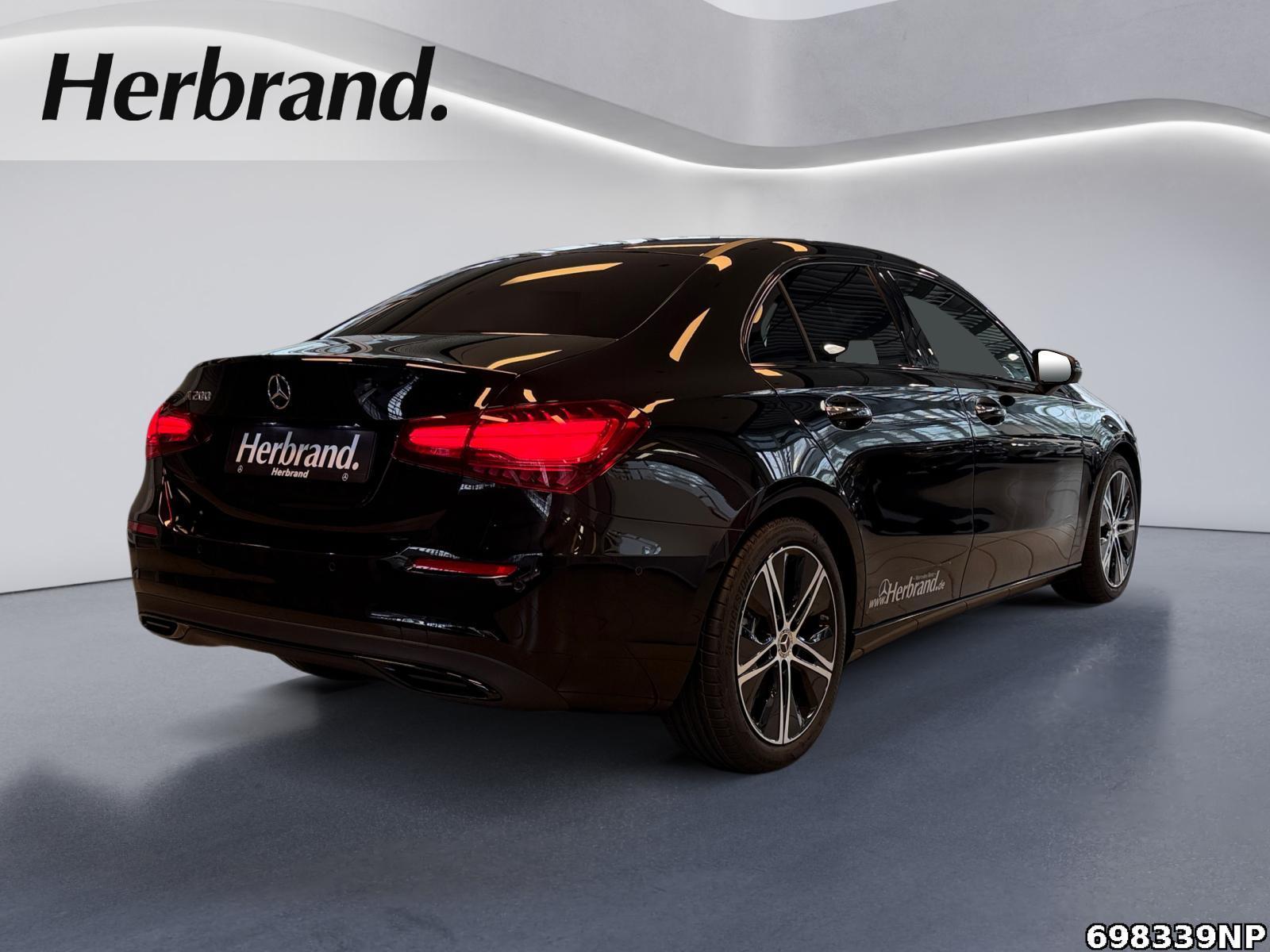 Fahrzeugabbildung Mercedes-Benz A 200 Limousine PROGRESSIVE+NIGHT+STNDHZG+MEMORY
