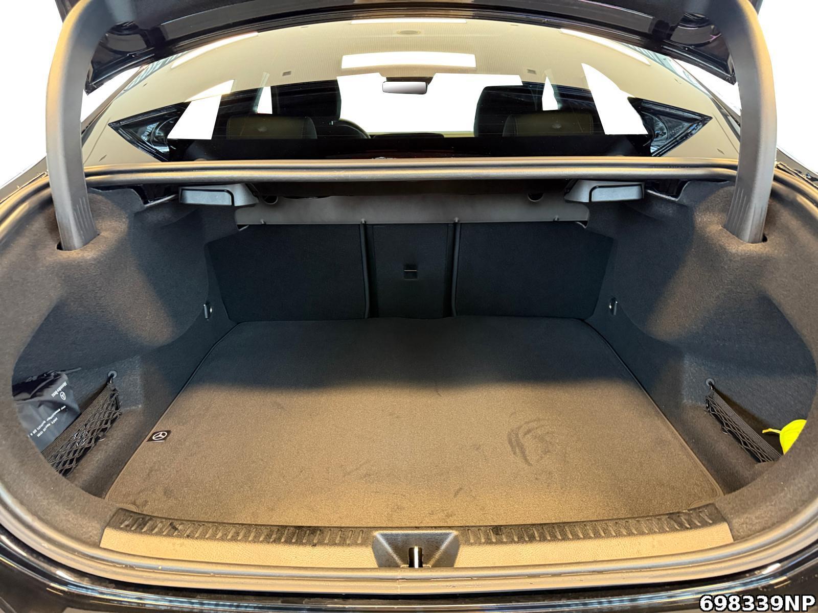 Fahrzeugabbildung Mercedes-Benz A 200 Limousine PROGRESSIVE+NIGHT+STNDHZG+MEMORY