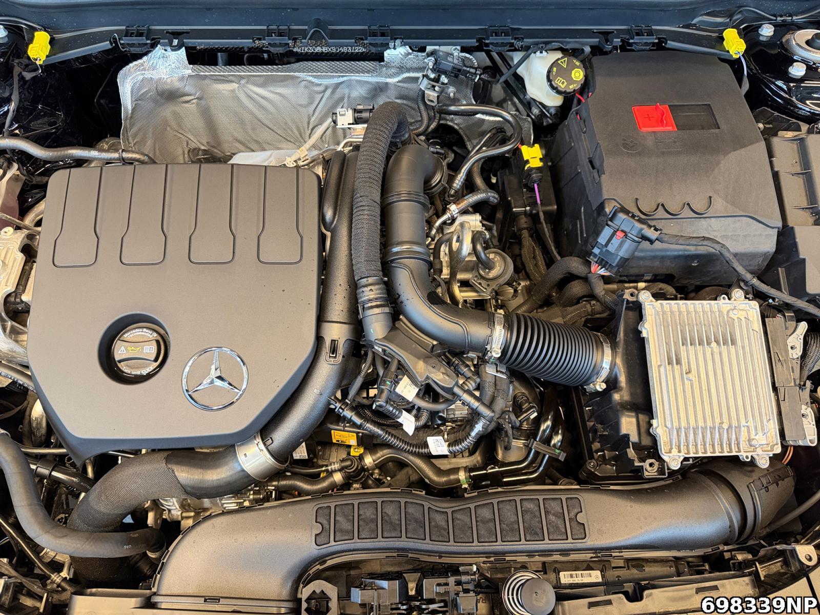 Fahrzeugabbildung Mercedes-Benz A 200 Limousine PROGRESSIVE+NIGHT+STNDHZG+MEMORY