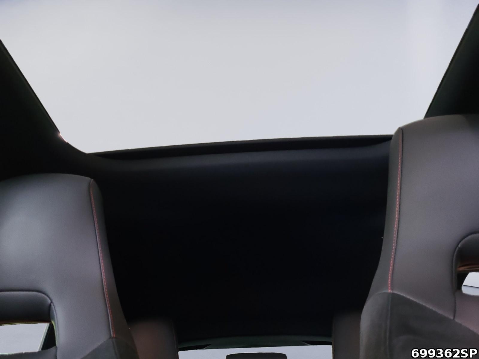 Fahrzeugabbildung Mercedes-Benz CLA 250 e SB AMG Pano Night CarPlay Kamera 18