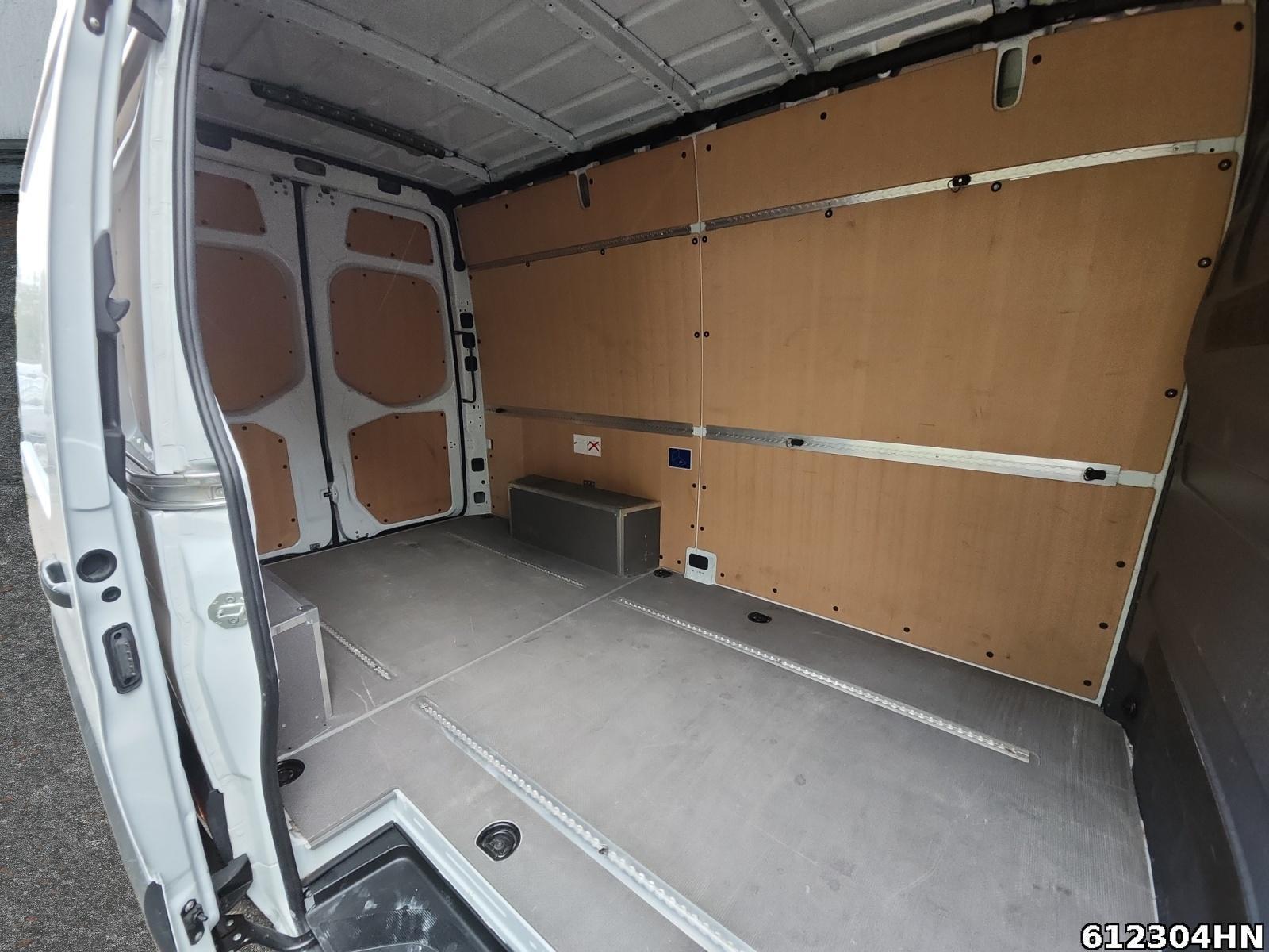 Fahrzeugabbildung Mercedes-Benz Sprinter 317 CDI Kasten*L2H2*3500AHK*Kamera*