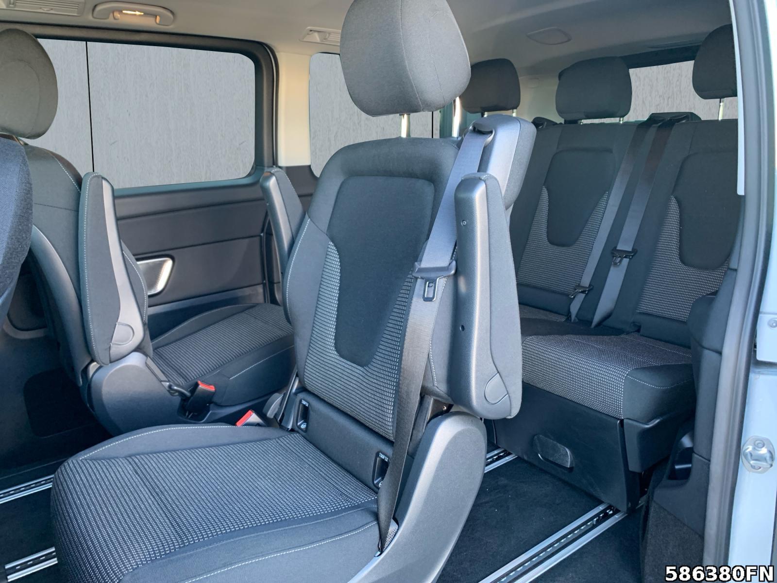 Fahrzeugabbildung Mercedes-Benz EQV 300 *MULTIBEAM*BURMESTER*WIDESCREEN*NAVI*