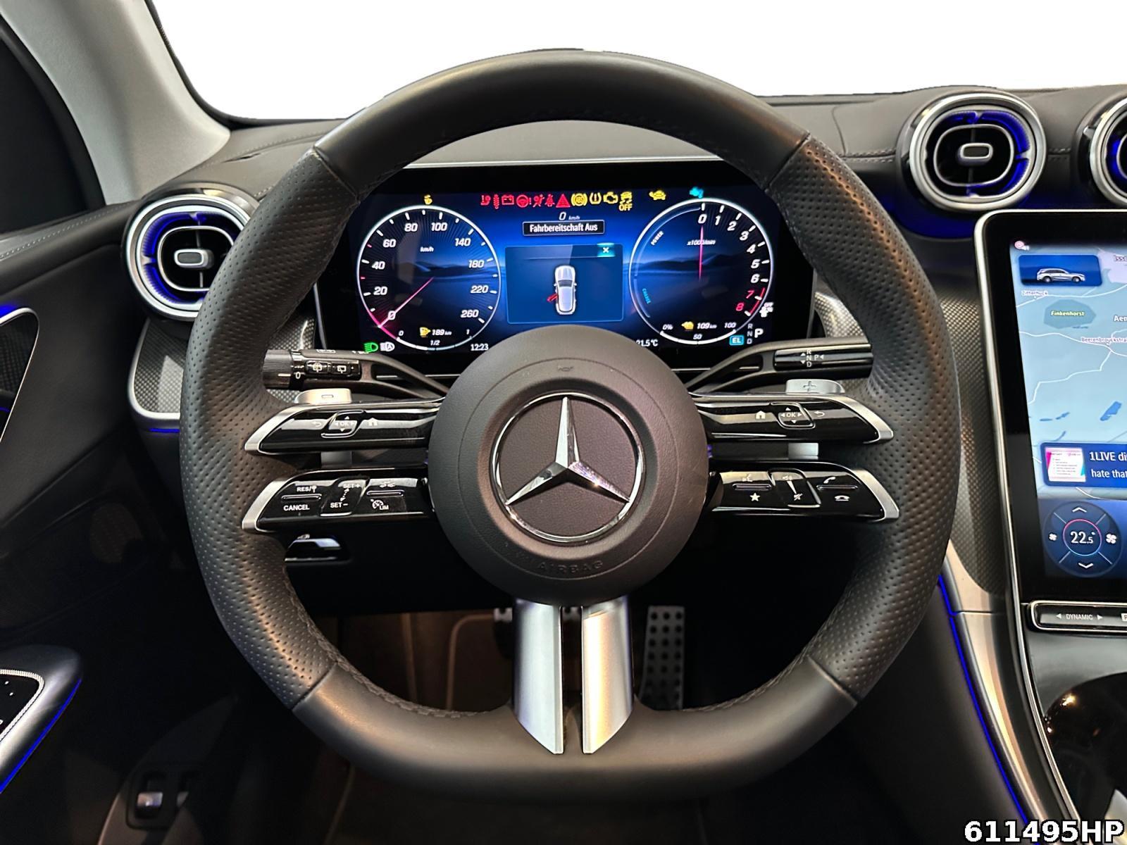 Fahrzeugabbildung Mercedes-Benz GLC 300 e 4M AMG Pano AHK Distronic Memory LED