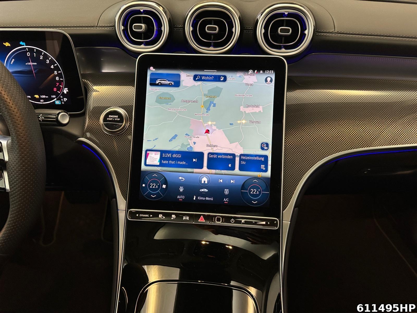 Fahrzeugabbildung Mercedes-Benz GLC 300 e 4M AMG Pano AHK Distronic Memory LED