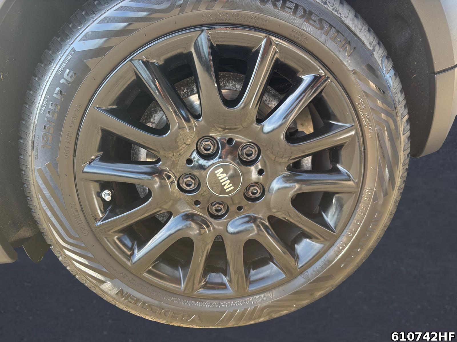 Fahrzeugabbildung MINI ONE 1.5 (EURO 6d-TEMP)(OPF)