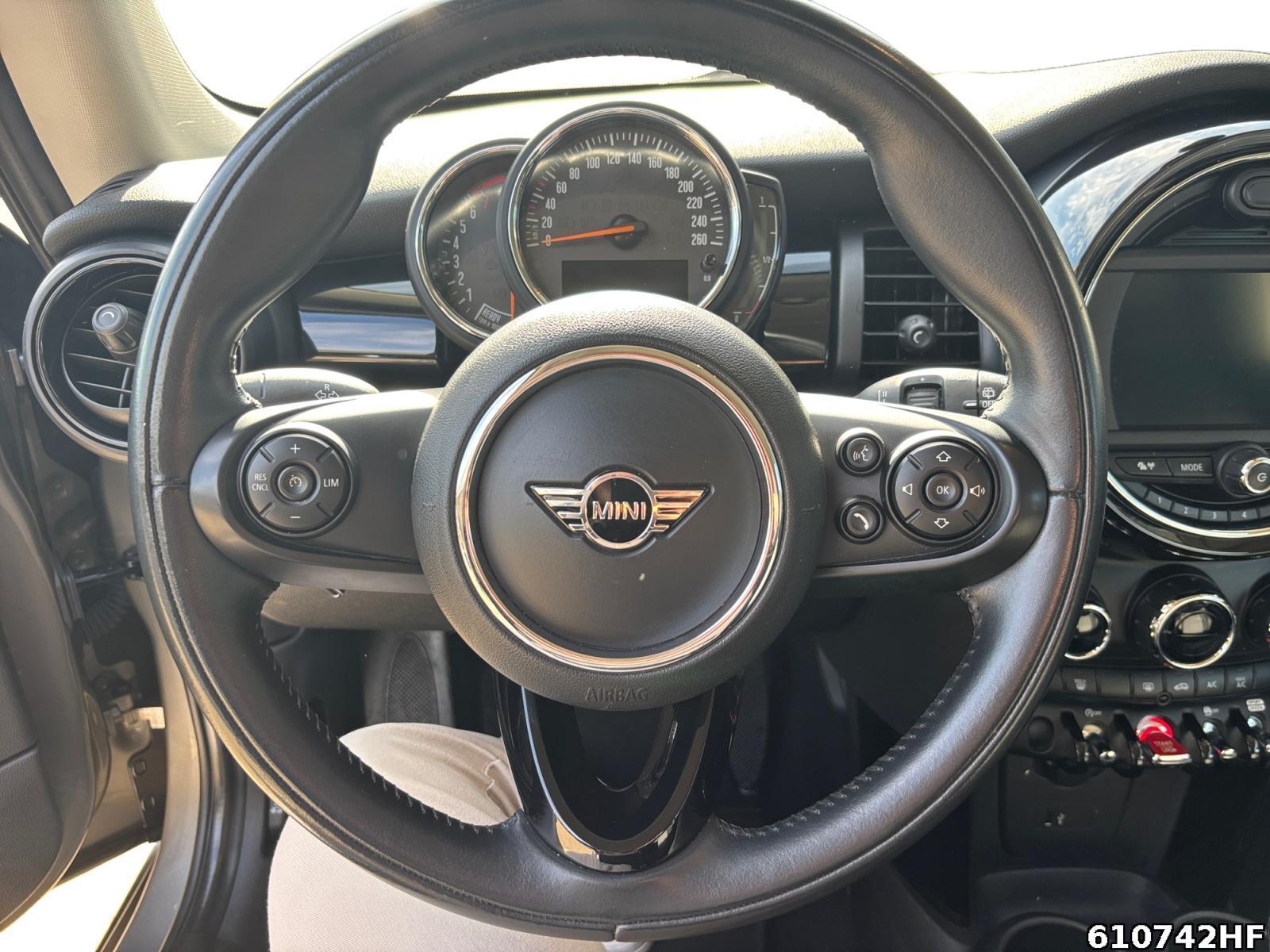 Fahrzeugabbildung MINI ONE 1.5 (EURO 6d-TEMP)(OPF)