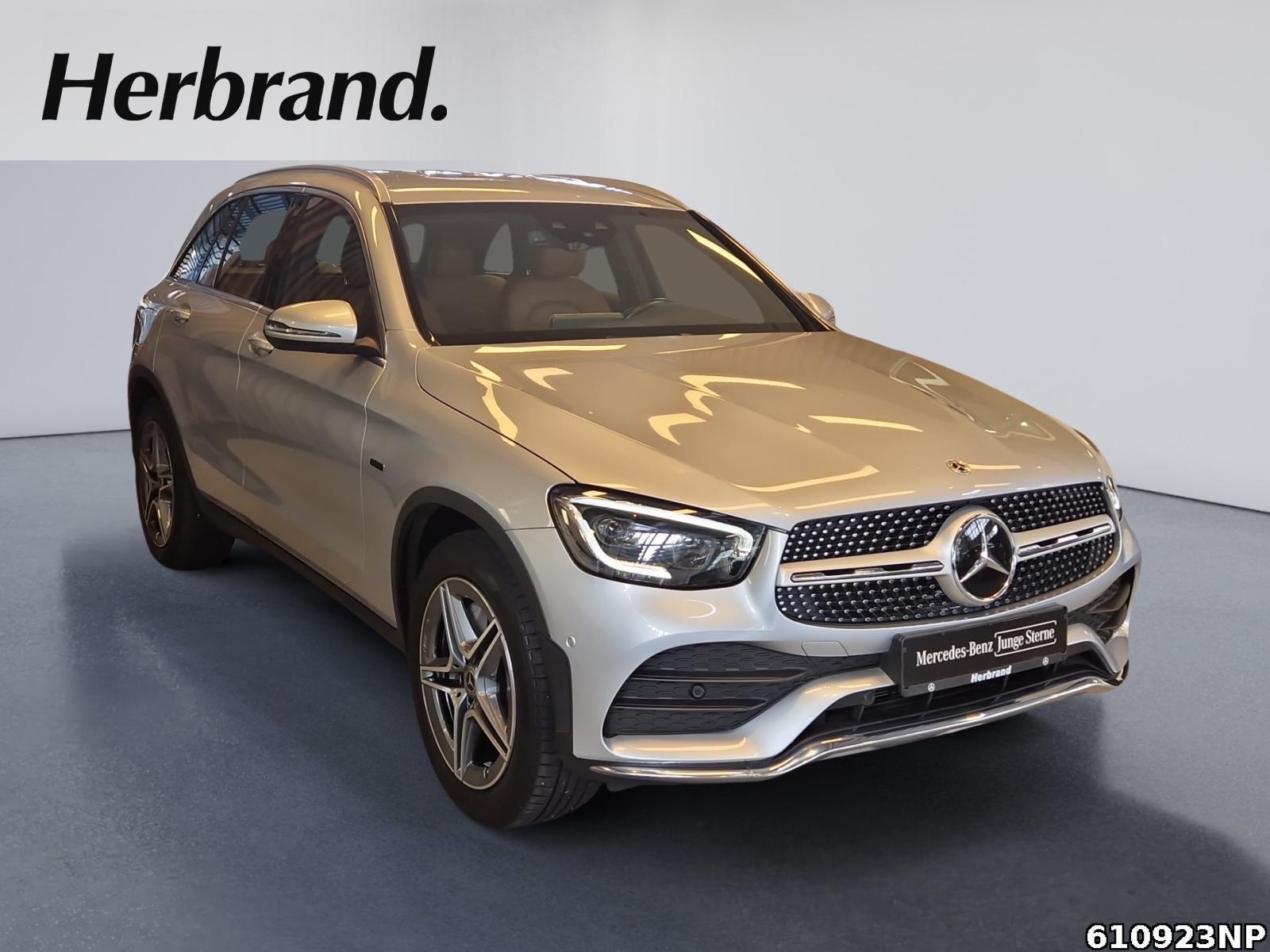 Fahrzeugabbildung Mercedes-Benz GLC 300 e 4M AMG