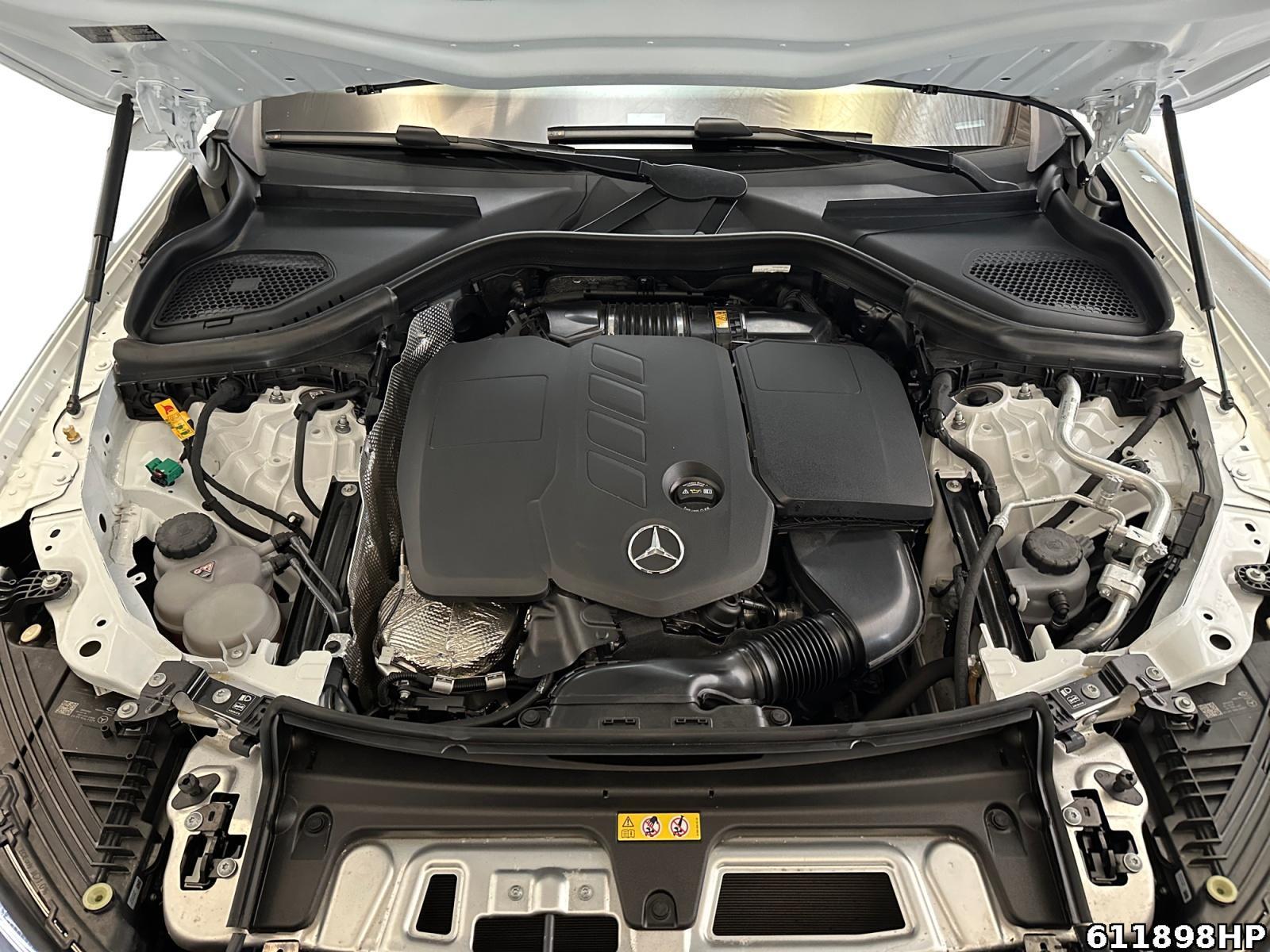 Fahrzeugabbildung Mercedes-Benz GLC 300 de 4M AMG Coupé Pano AHK Keyless Memory