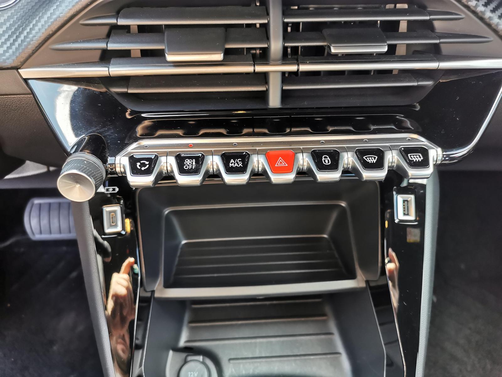 Fahrzeugabbildung Peugeot 2008 Active Pack+USB+PDC+KLIMA+DAB