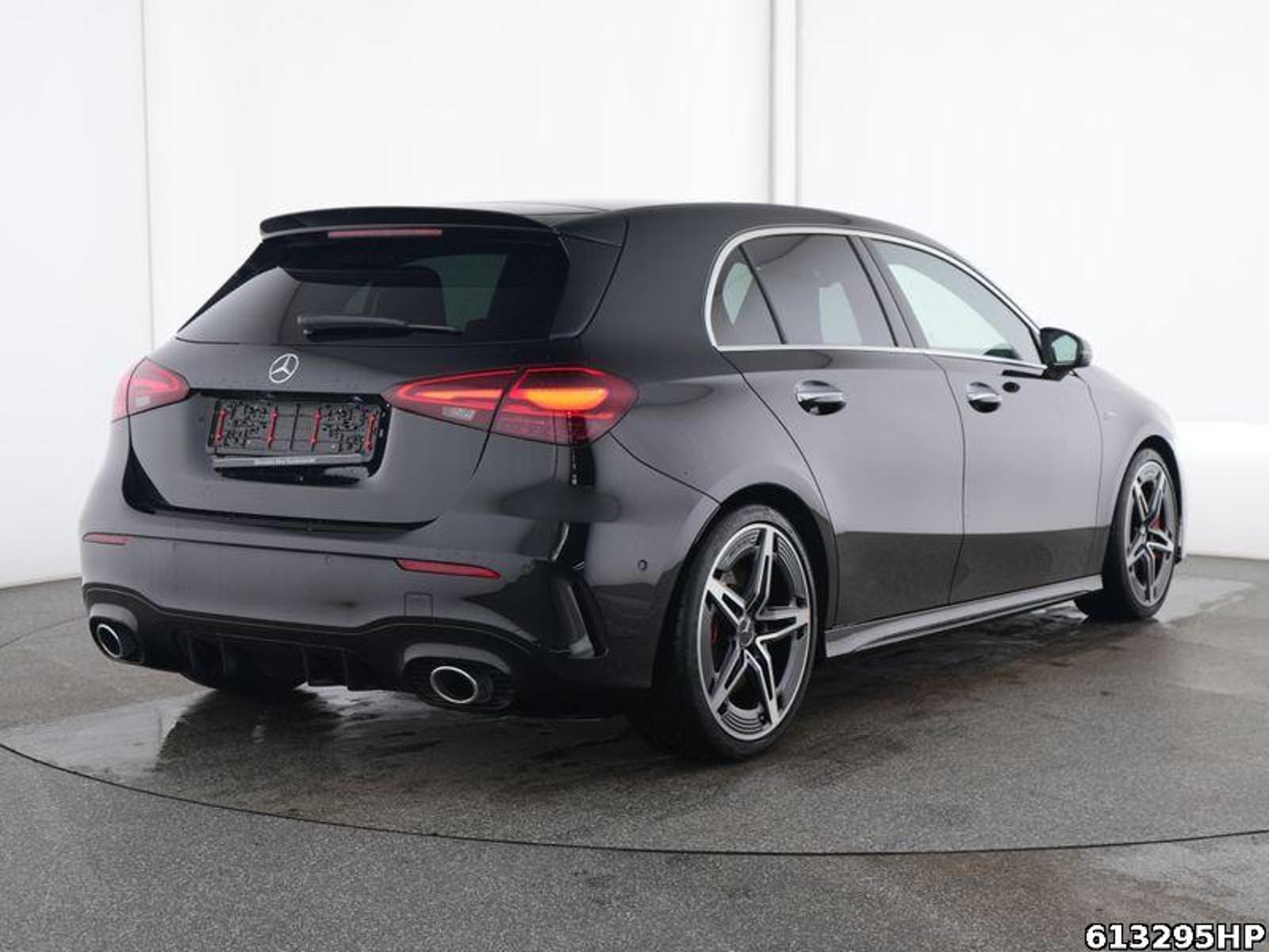 Fahrzeugabbildung Mercedes-Benz A 35 AMG 4M Pano Burmester Keyless Multibeam DAB