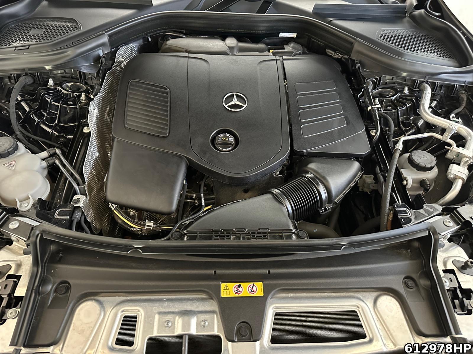 Fahrzeugabbildung Mercedes-Benz GLC 300 4M AMG Coupé AHK Pano HUD Burmester Nigh