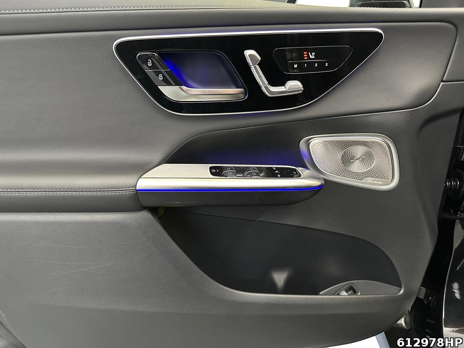 Fahrzeugabbildung Mercedes-Benz GLC 300 4M AMG Coupé AHK Pano HUD Burmester Nigh