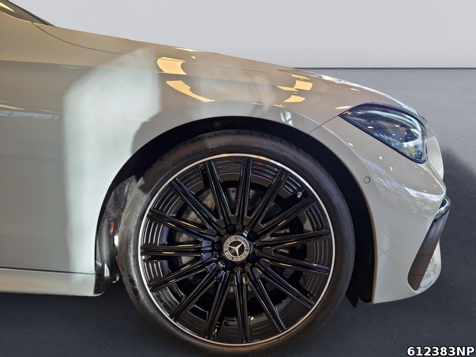 Fahrzeugabbildung Mercedes-Benz CLE 300 4M AMG Coupé Pano Night Burmester Memory