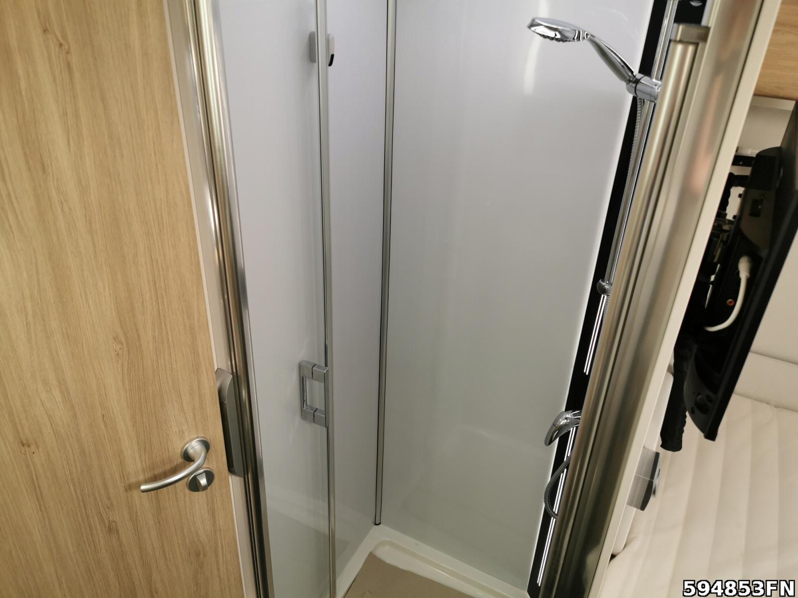 Fahrzeugabbildung Frankia Platin 8400 GD Silber **AKTION**
