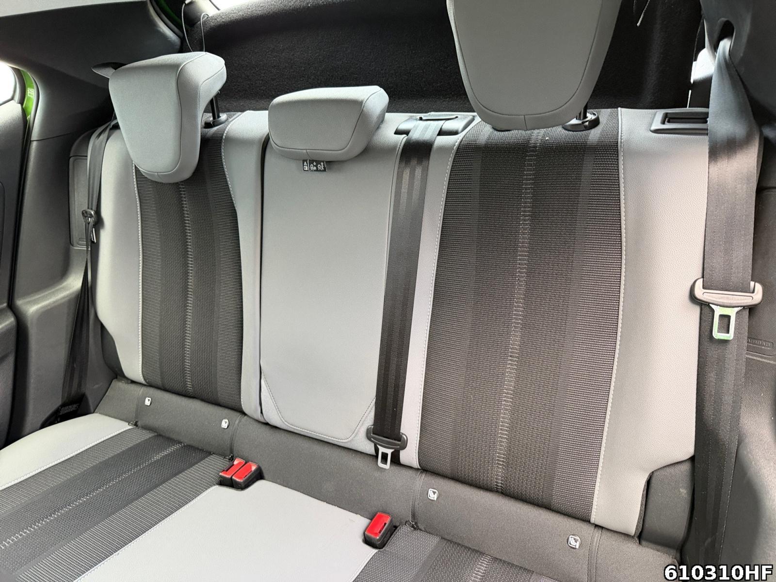Fahrzeugabbildung Opel Mokka 1.2 Turbo Elegance (EURO 6e)