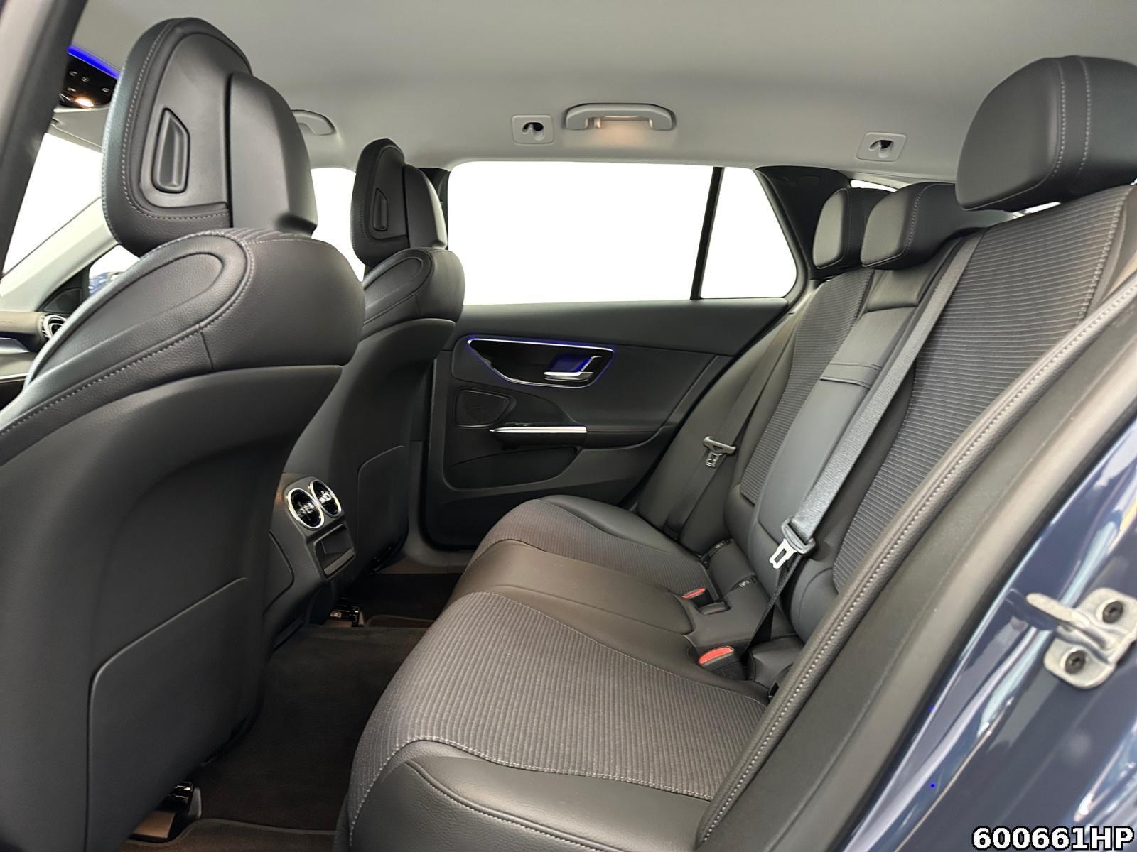 Fahrzeugabbildung Mercedes-Benz C 180 T Avantgarde AHK Ambiente Kamera CarPlay