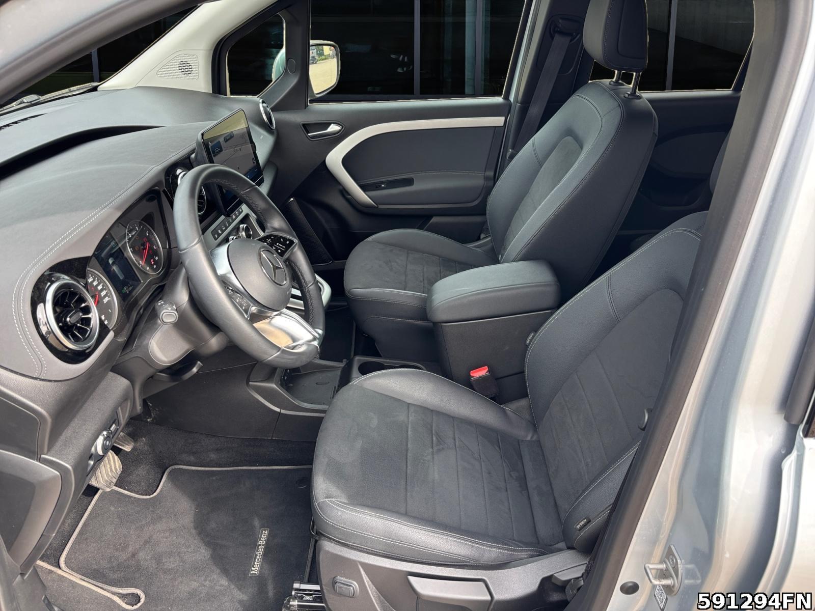 Fahrzeugabbildung Mercedes-Benz T-Klasse T 180 d*LED*Automatik*Navi*Klima*