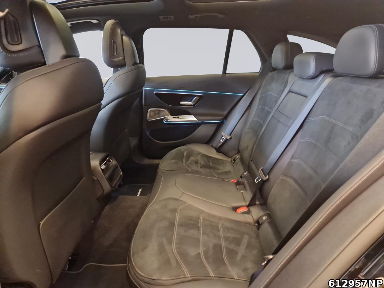 Fahrzeugabbildung Mercedes-Benz E 300 e T AMG AHK Pano 360 Distronic 4D Digital