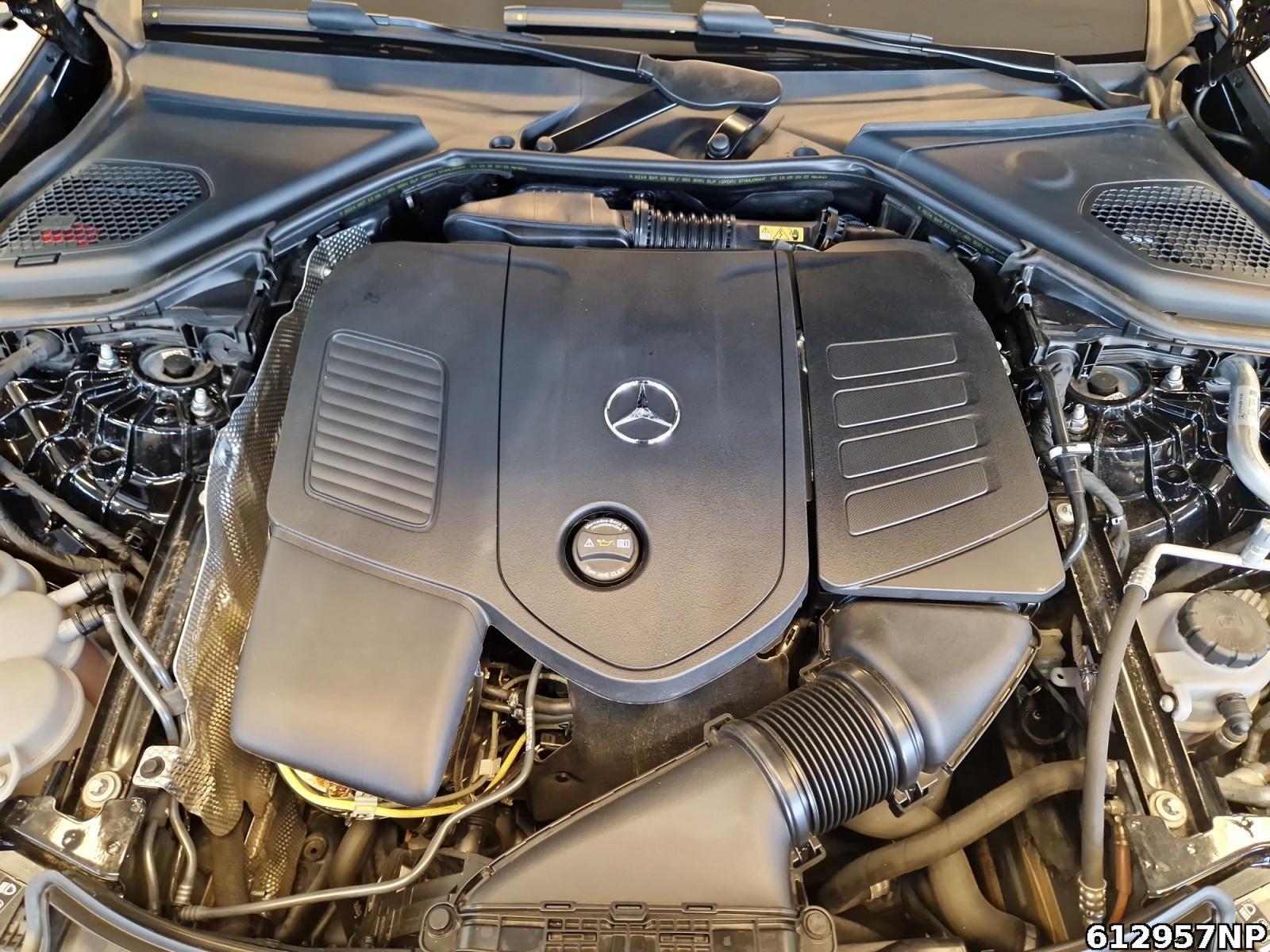 Fahrzeugabbildung Mercedes-Benz E 300 e T AMG AHK Pano 360 Distronic 4D Digital